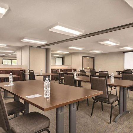 Country Inn & Suites By Radisson, Pella, Ia Luaran gambar